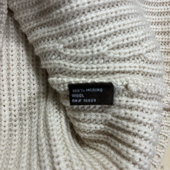 J. McLaughlin Merino Wool Ribbed Cardigan - Picture 5 of 8
